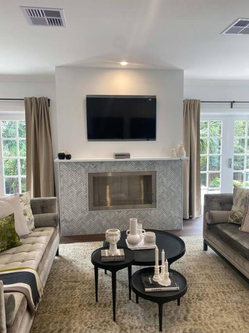 Sunnyside Luxurious 4Br Art Villa, Fireplace, Village 2Mins 웬트워스폴스 외부 사진