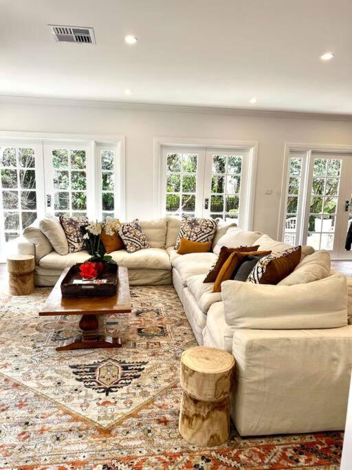 Sunnyside Luxurious 4Br Art Villa, Fireplace, Village 2Mins 웬트워스폴스 외부 사진