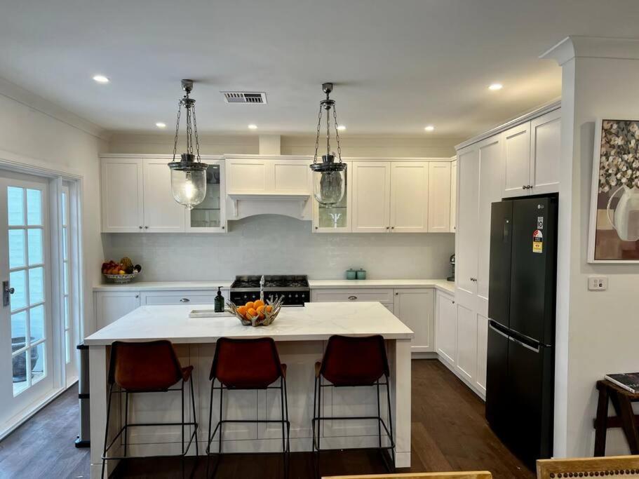 Sunnyside Luxurious 4Br Art Villa, Fireplace, Village 2Mins 웬트워스폴스 외부 사진